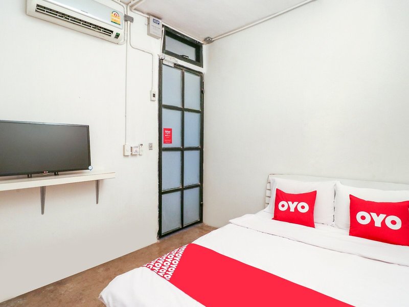 Bangkok Hub Hostel by OYO 16