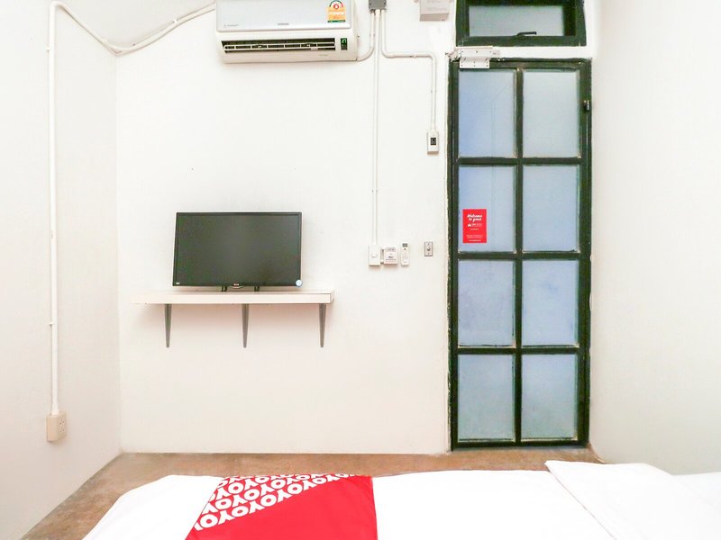 Bangkok Hub Hostel by OYO 18