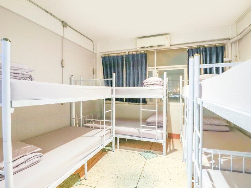 Bangkok Hub Hostel by OYO 21