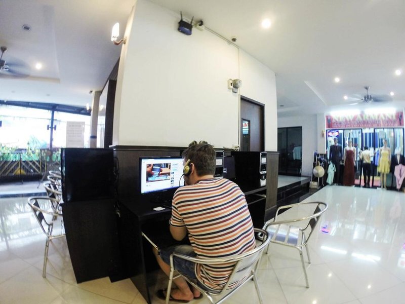 Collection O Khaosan Park 11