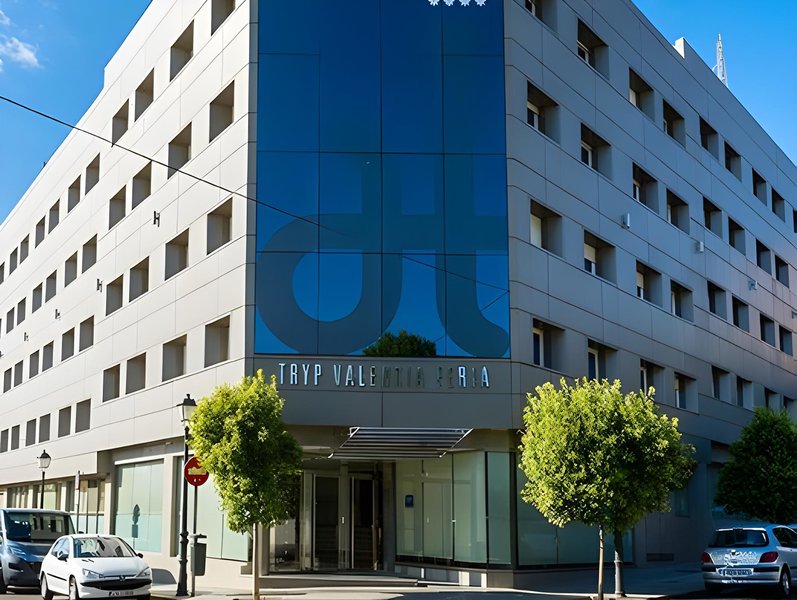 TRYP Valencia Feria 3 - Exterior