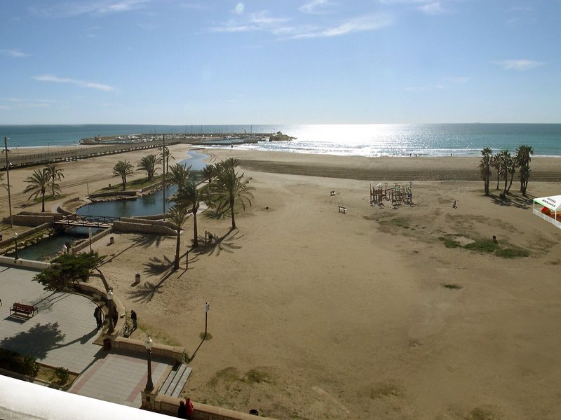Hotel Brisamar Suites 8