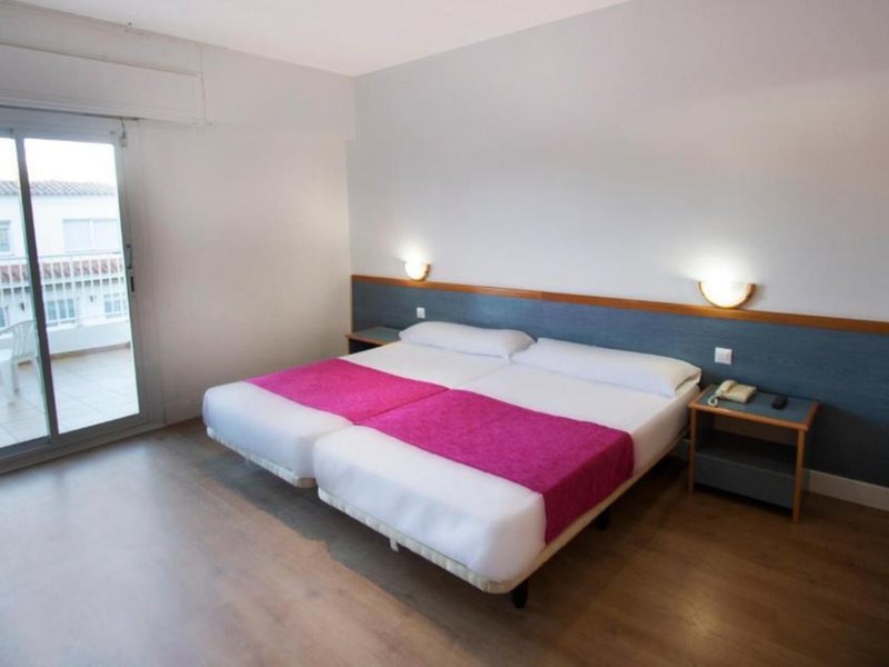 Hotel Brisamar Suites 43