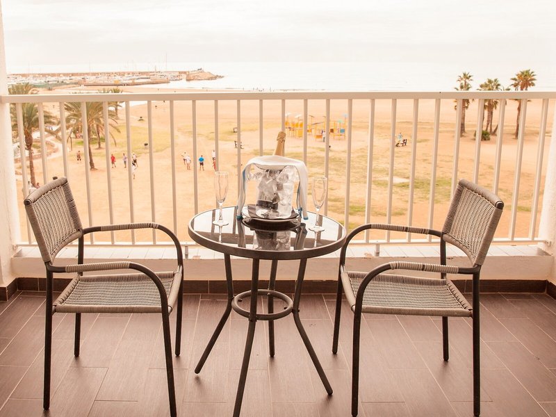 Hotel Brisamar Suites 48