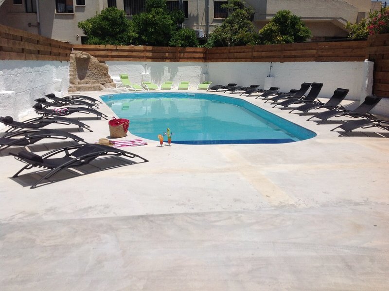 Alecos Hotel Apartments 15