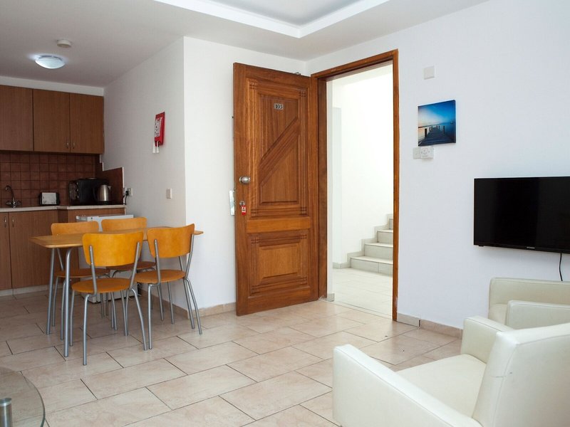 Alecos Hotel Apartments 28