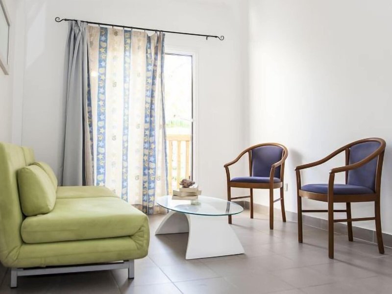 Alecos Hotel Apartments 40