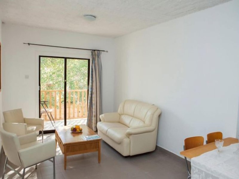 Alecos Hotel Apartments 41