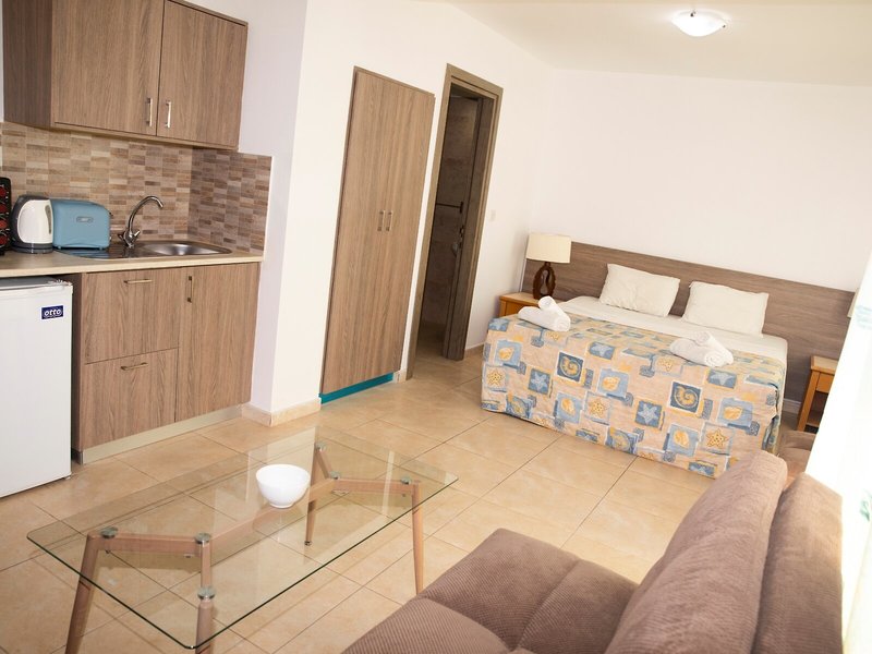 Alecos Hotel Apartments 50