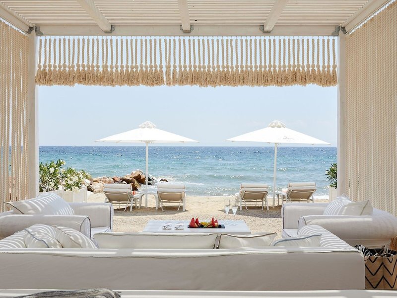 Danai Beach Resort & Villas 10