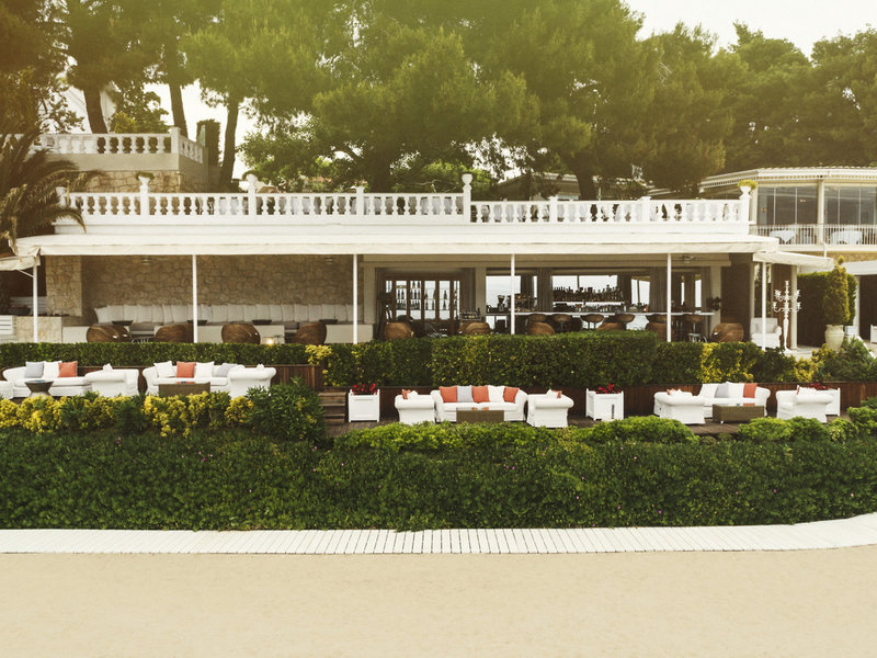 Danai Beach Resort & Villas 32