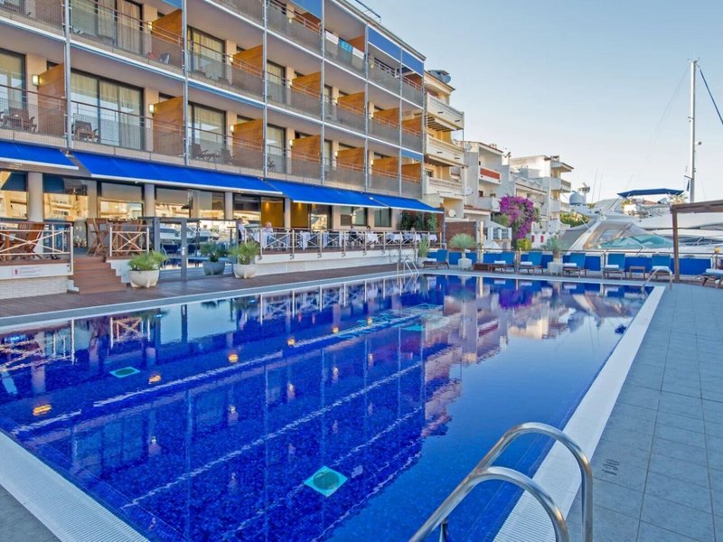 Port Salins 21 - Outdoor Pool