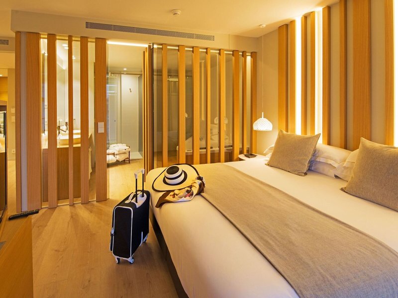 Port Salins 40 - Room Example