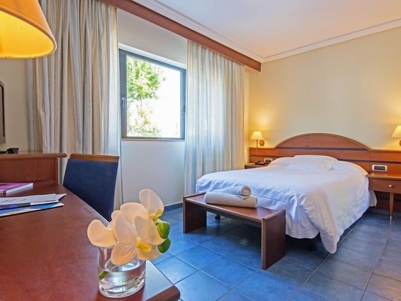 Port Salins 49 - Room Example