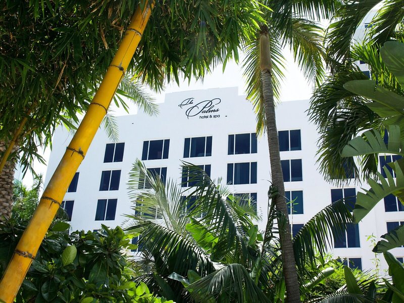 The Palms Hotel & Spa 2