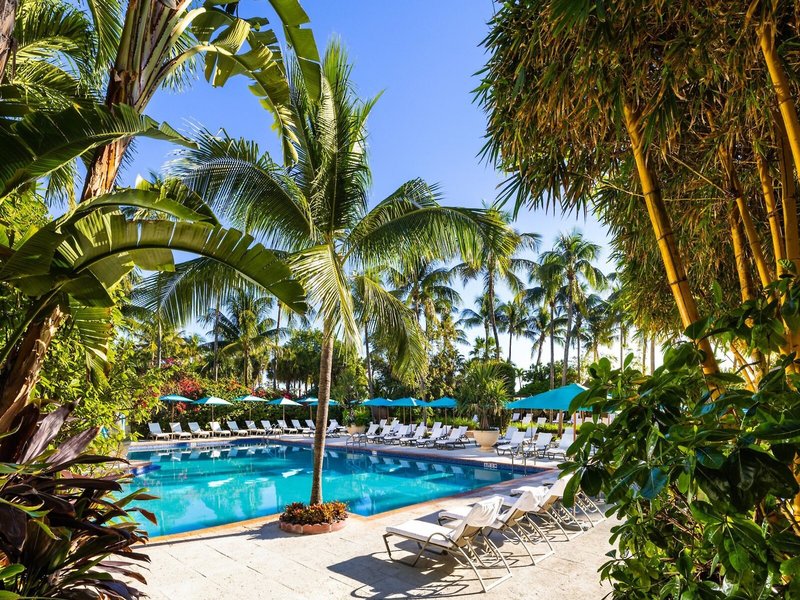 The Palms Hotel & Spa 10