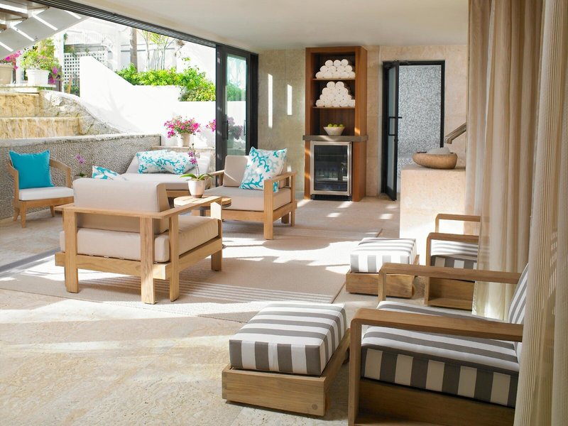 The Palms Hotel & Spa 34