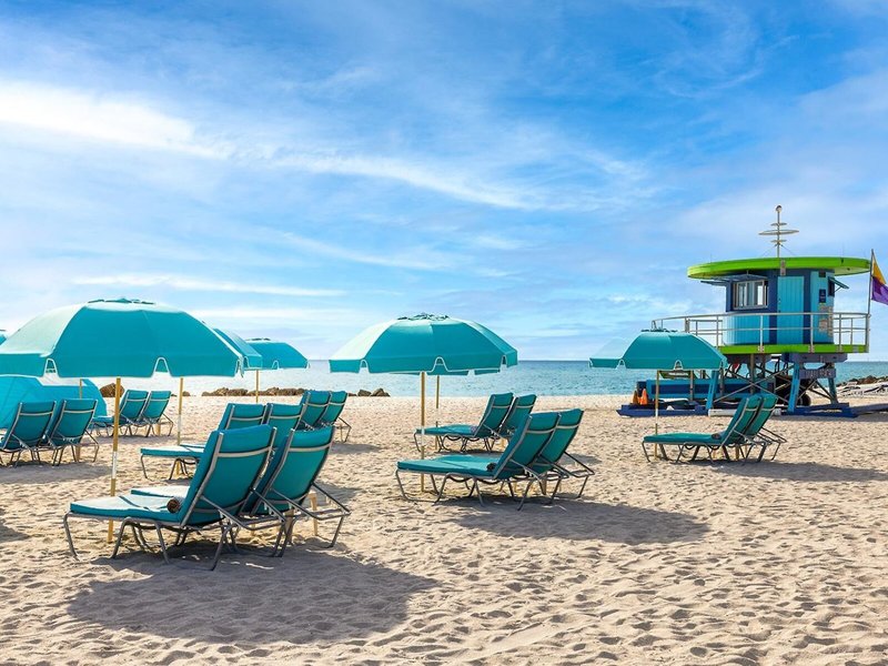 The Palms Hotel & Spa 8