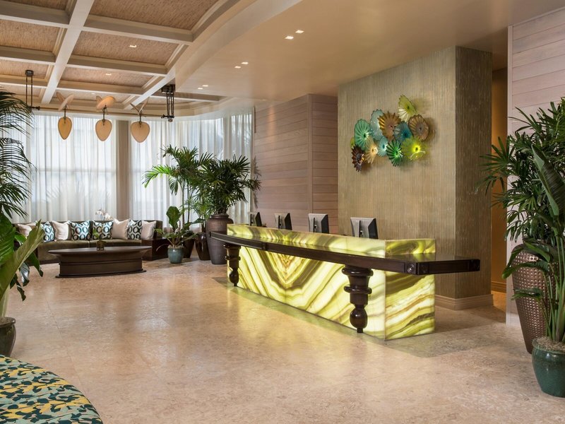 The Palms Hotel & Spa 17