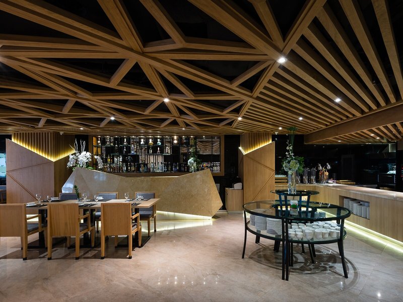 Alana Nha Trang Beach Hotel 18