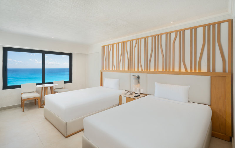 Royal Solaris Cancun 14