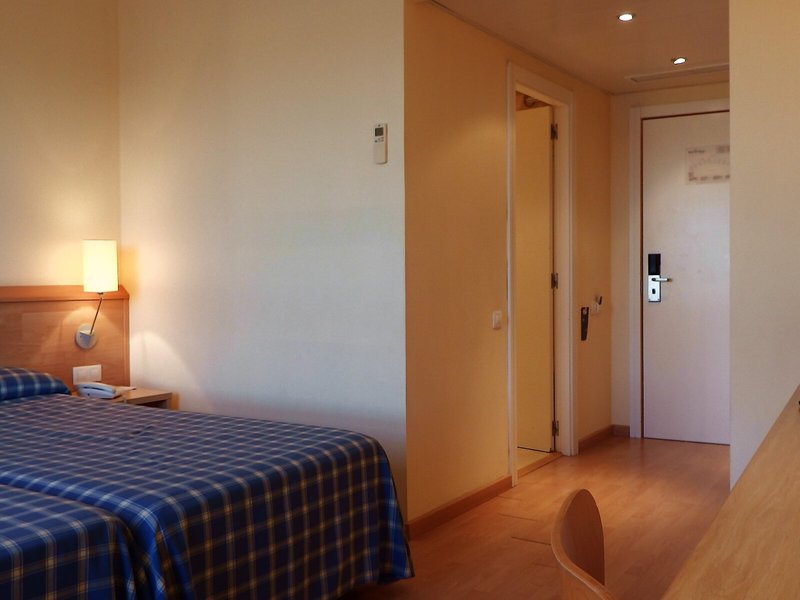 Flag Hotel Valencia-Florazar 35 - Room Example