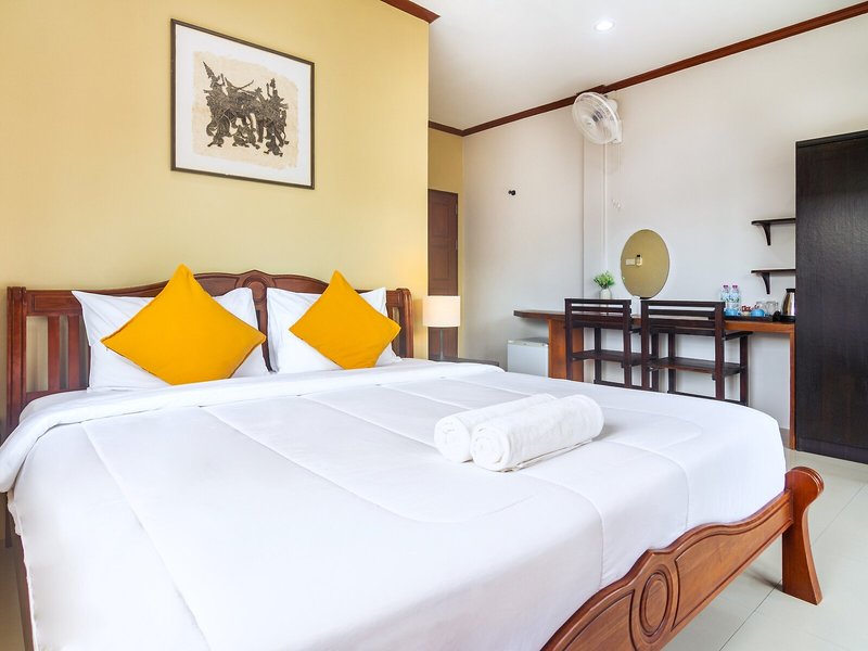 Kamala Beach Residence 10