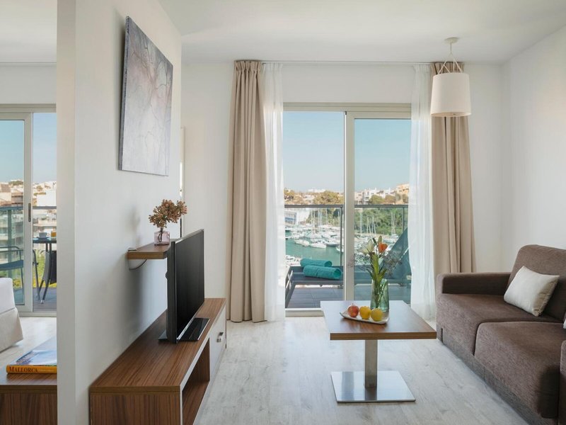 Aparthotel Porto Drach 23