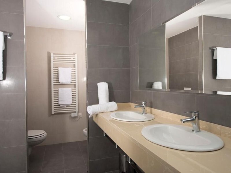 Aparthotel Portodrach 30