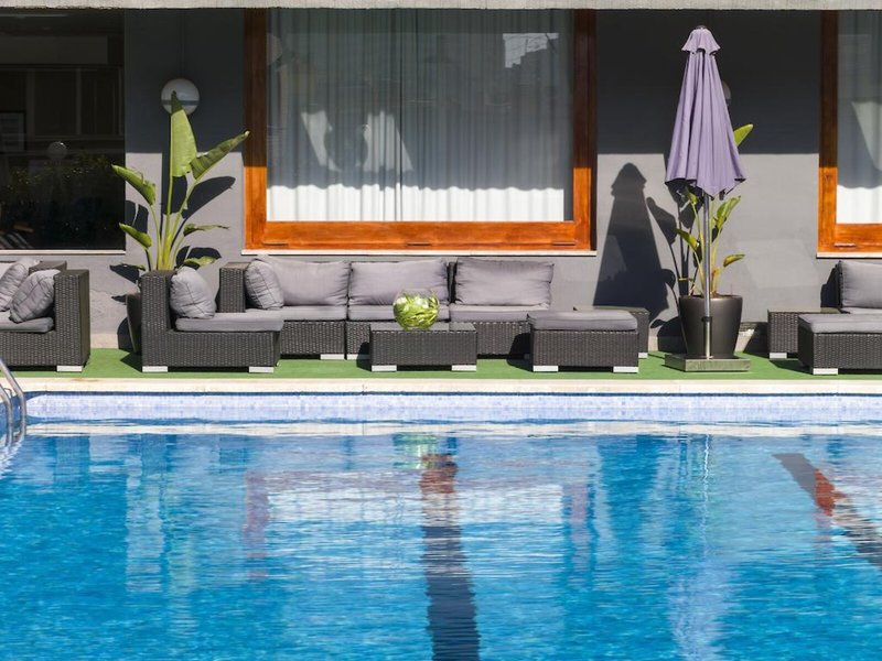 Hotel Astari 14