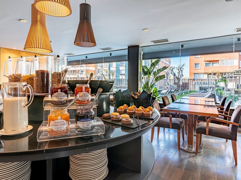 Hotel Astari 33