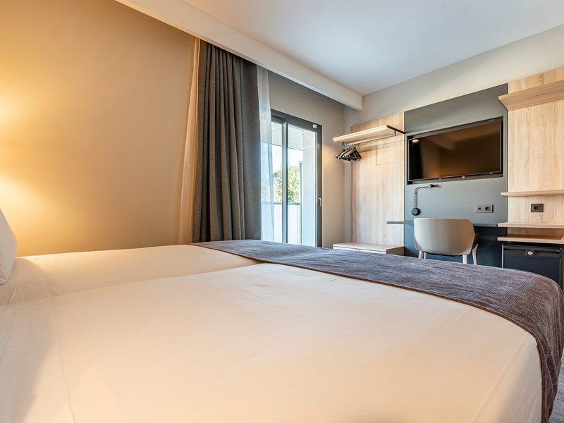 Hotel Astari 37