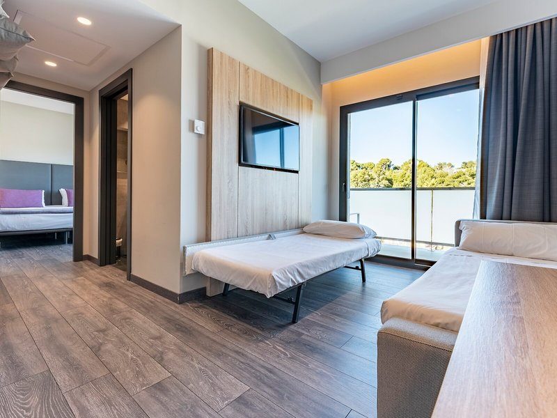 Hotel Astari 43