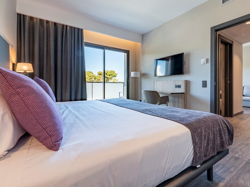 Hotel Astari 44
