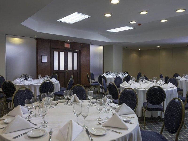 Radisson Hotel Santo Domingo 14 - Restaurant