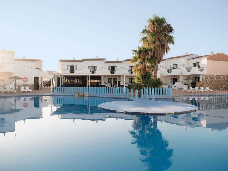 Apartamentos los Lentiscos by Mij 4