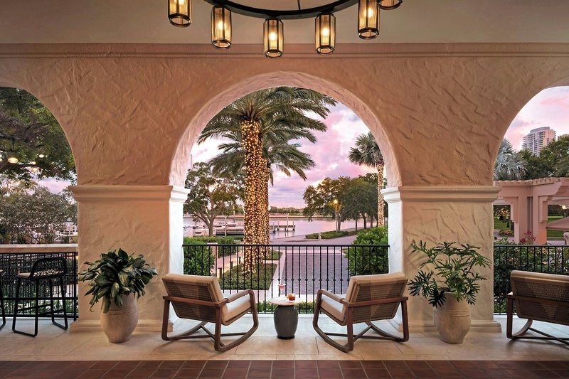 The Vinoy Resort & Golf Club, Autograph Collection 13