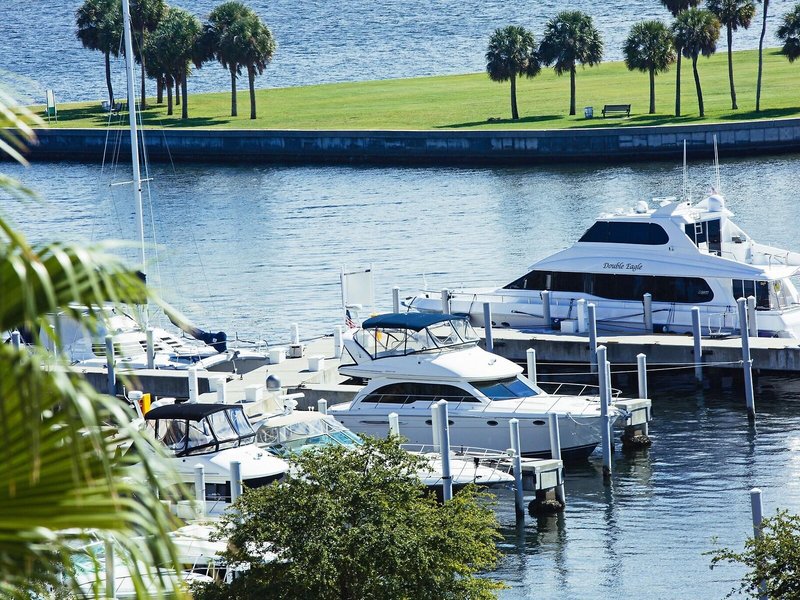 The Vinoy Resort & Golf Club, Autograph Collection 10