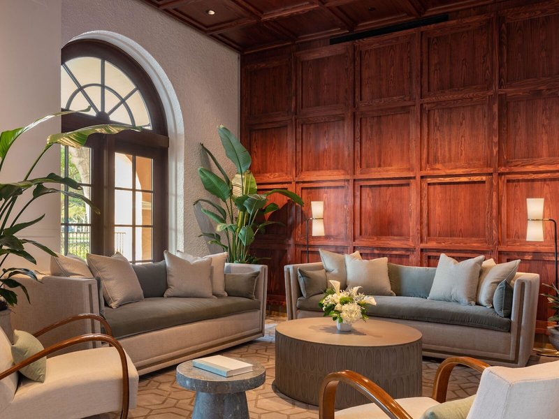The Vinoy Resort & Golf Club, Autograph Collection 25