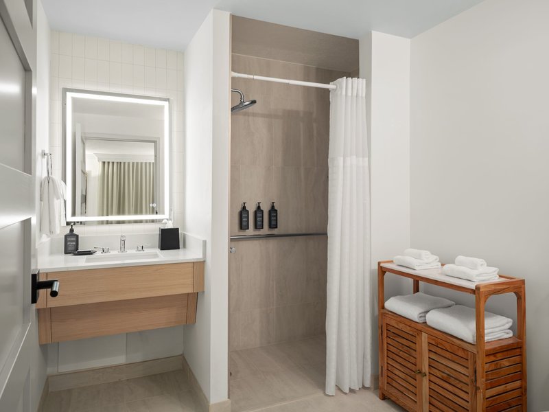 Sheraton Sand Key Resort 14