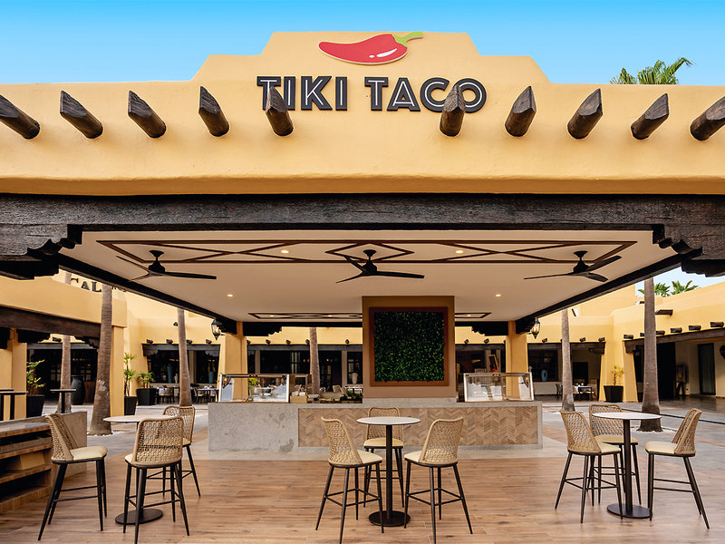 Hotel Riu Santa Fe 11