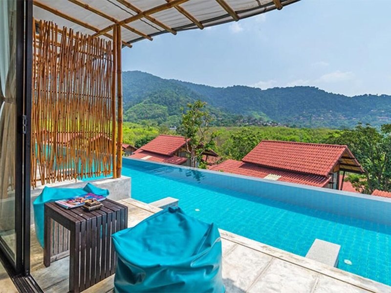 Alama Sea Village Resort 9