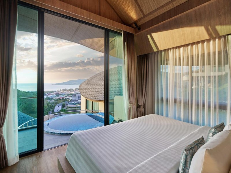 Patong Bay Hill Resort & Spa 4