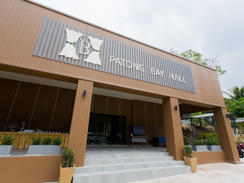 Patong Bay Hill Resort & Spa 5