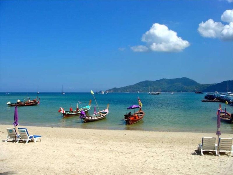 Patong Bay Hill Resort & Spa 8