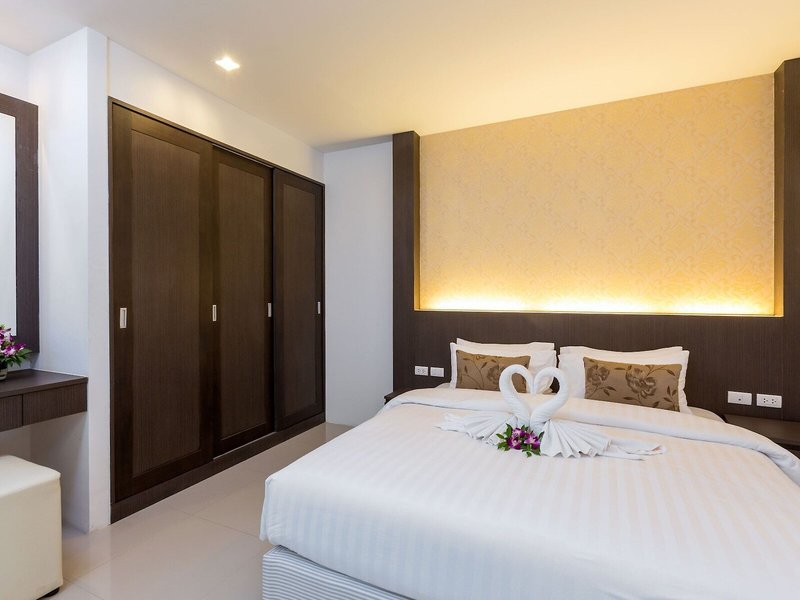 Patong Bay Hill Resort & Spa 40