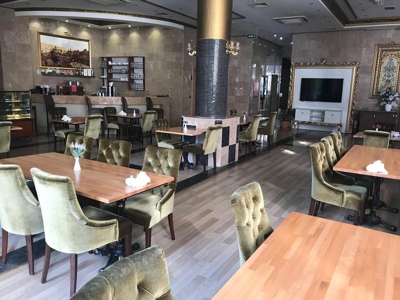 Alrazi Hotel 25