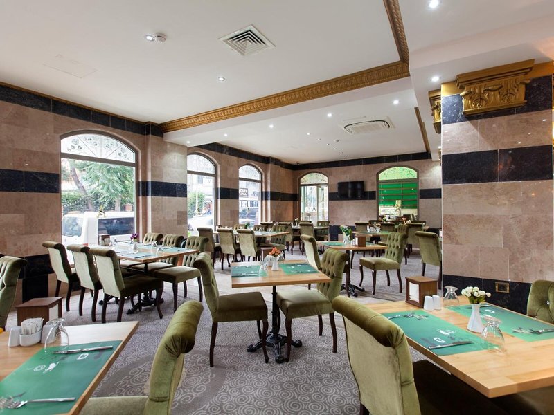 Alrazi Hotel 28