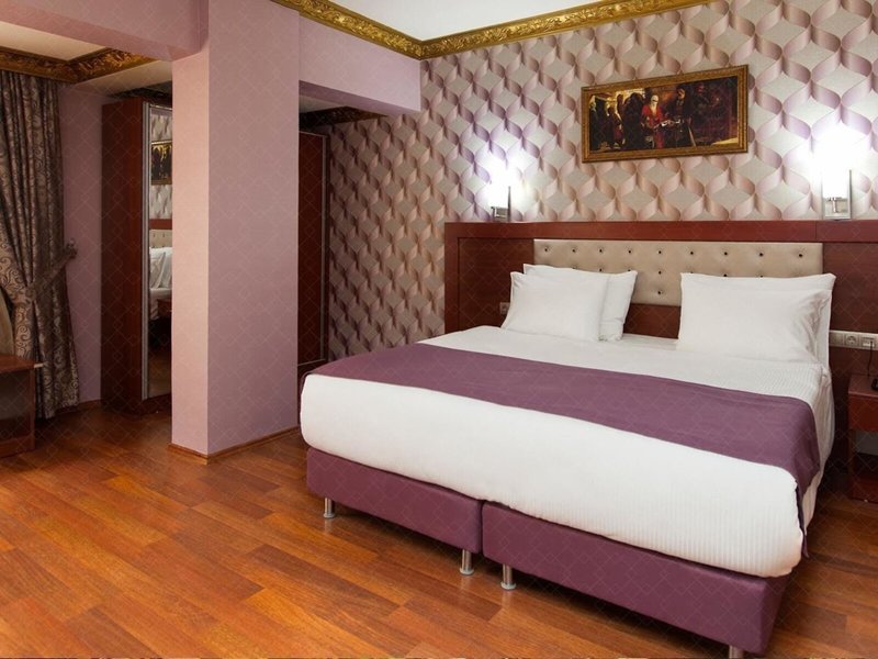 Alrazi Hotel 36