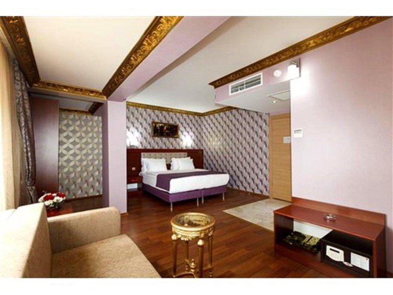 Alrazi Hotel 37